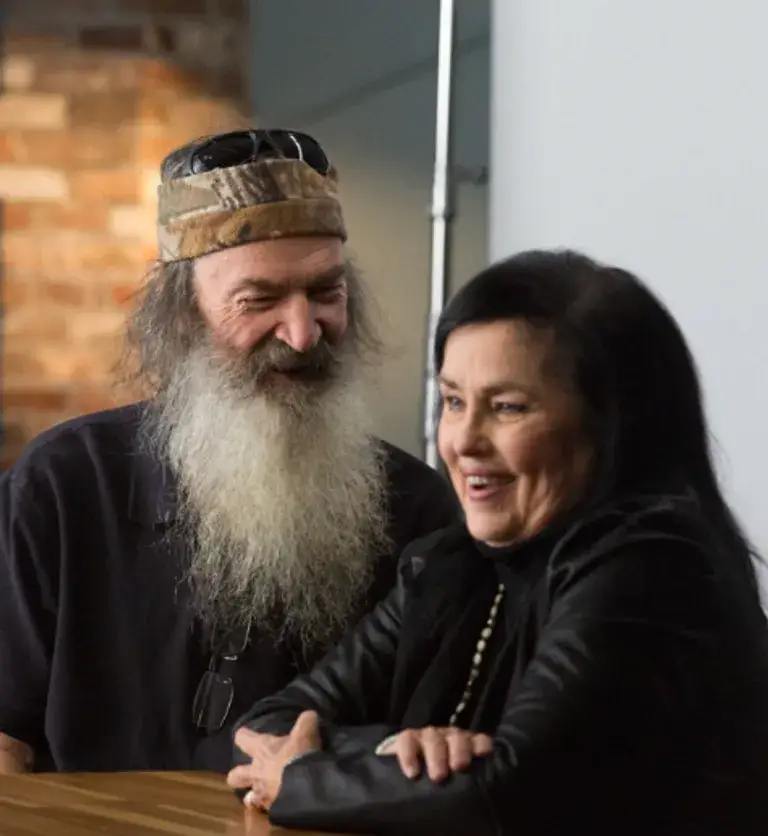 Phil Robertson’s Wife Remained Devoted Throughout His Health Struggles – A Look at the Duck Dynasty Star’s Life in Photos.