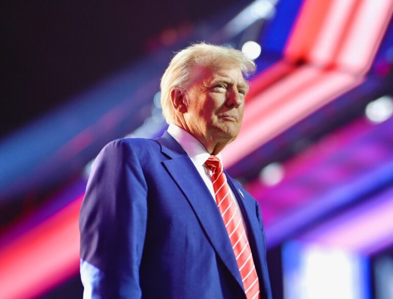 Putin-Trump summit on hold after Russia rejects ceasefire