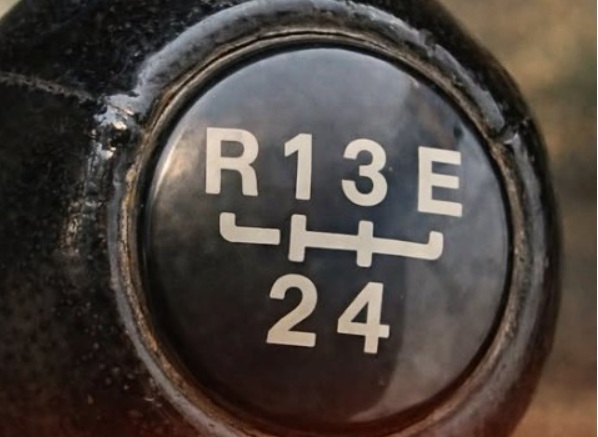 What the ‘E’ on Some Car Gear Sticks Really Means: Unveiling the Mystery for Modern Drivers