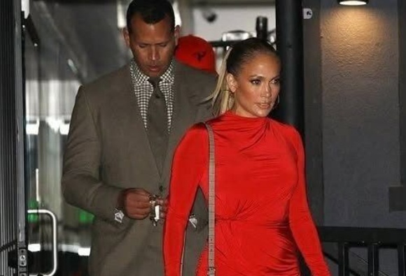 Jennifer Lopez Introduces a New Romantic Partner: Why Fans Are Intrigued by the Familiar Connection