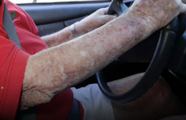 Drivers Over 70: New Rules, Safety Debates, and How Aging Is Changing the Way We Drive